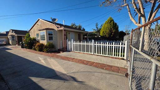11307 South Grevillea Avenue  - Front House, Inglewood, CA 90304