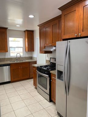 444 N Alta Vista Blvd - Right, Los Angeles, CA 90036