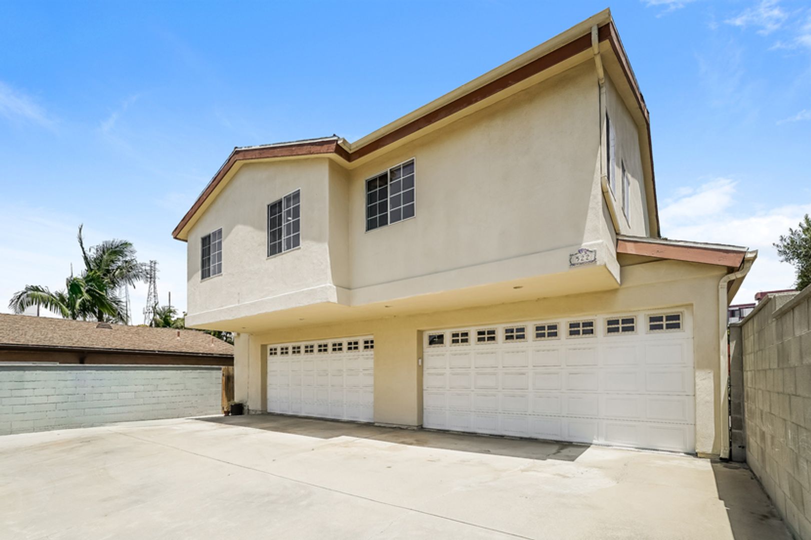 El Segundo Apartment: 520 Washington Street