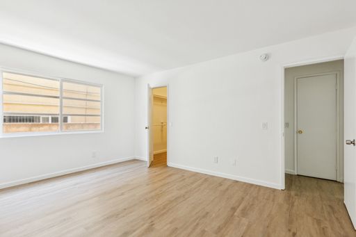 8800 Cedros Ave, 117, Panorama City, CA 91402