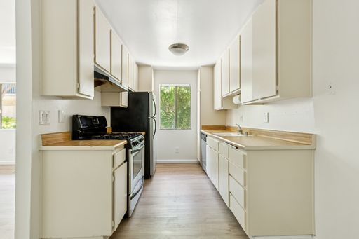 8800 Cedros Ave, 117, Panorama City, CA 91402