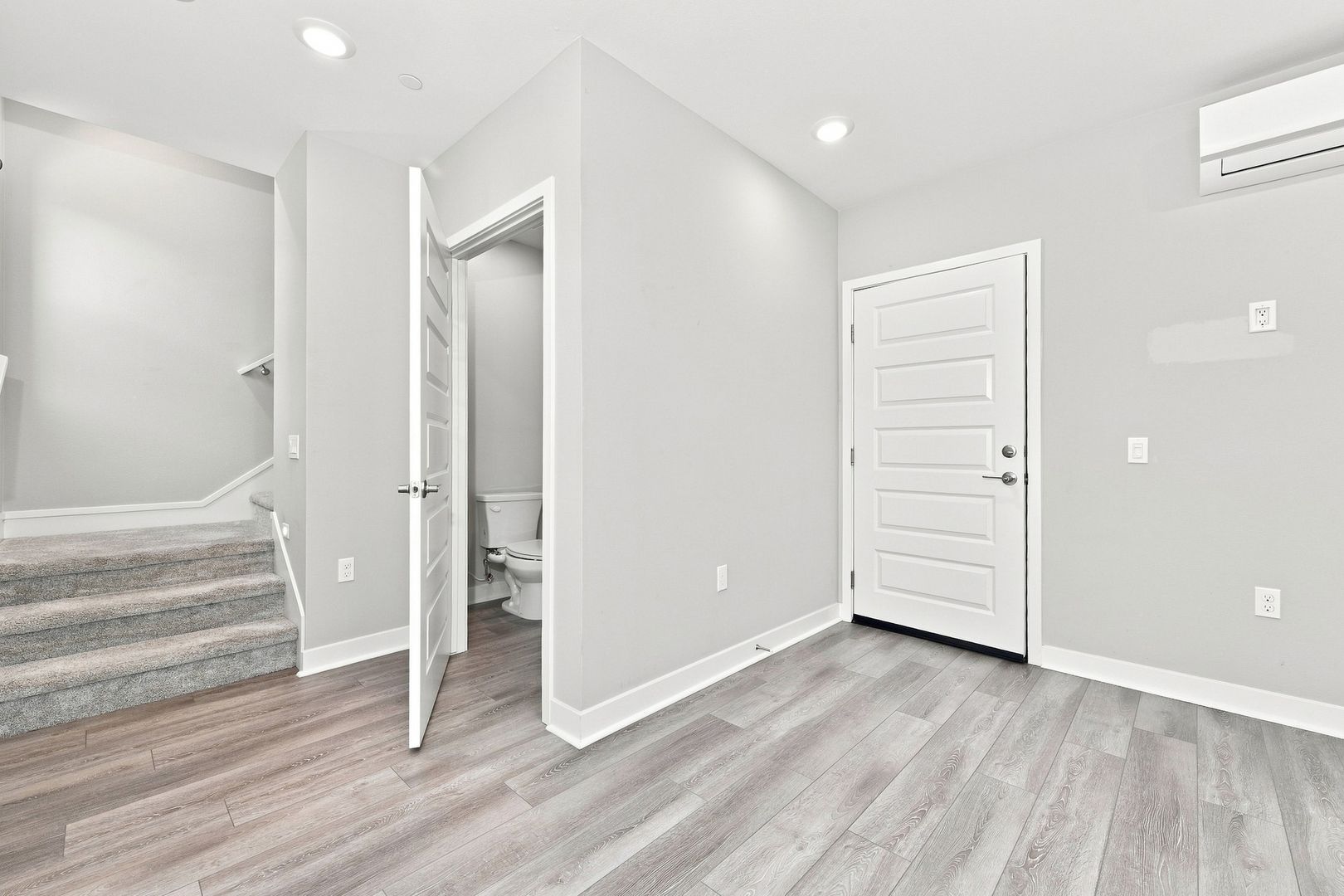 7555 Landon Lane 5 of 12