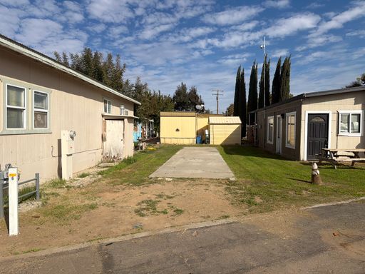 RV/Mobile Home Space Available | Space #6 |Kaweah MHP - 715 S. Kaweah Ave. Exeter, CA 93221