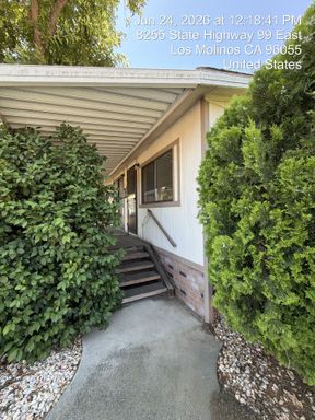 Charming 2 Bedroom, 1 Bath Mobile Home in Serene 55+ Community for Rent