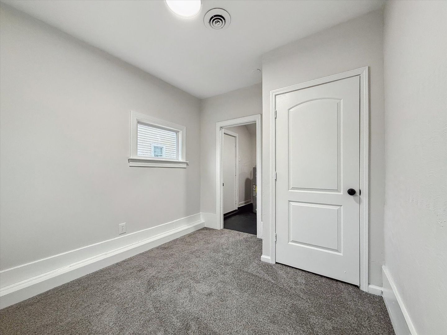 428 Hampton Roads Avenue 25 of 35