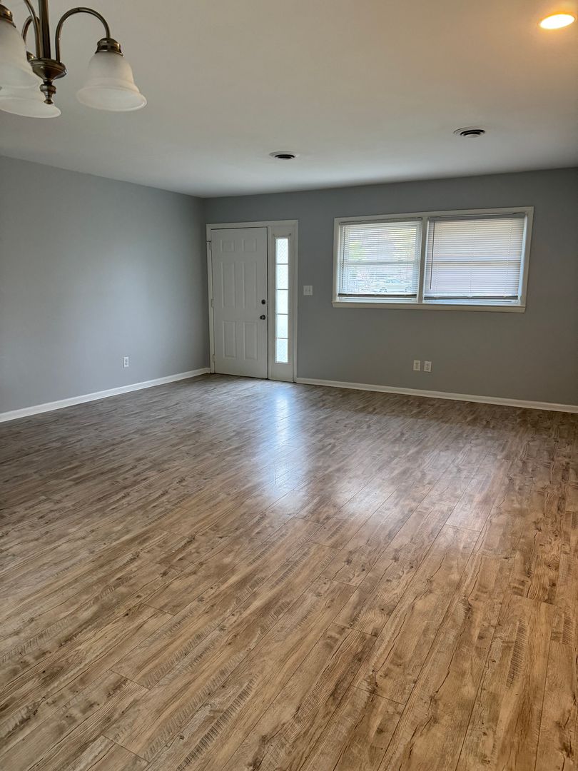 48 Edgemoor Dr. 4 of 12