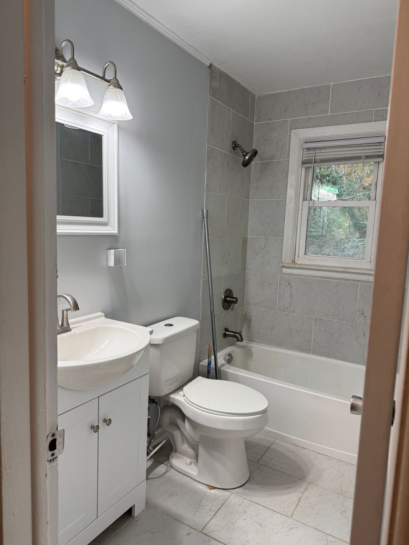 48 Edgemoor Dr. 8 of 12