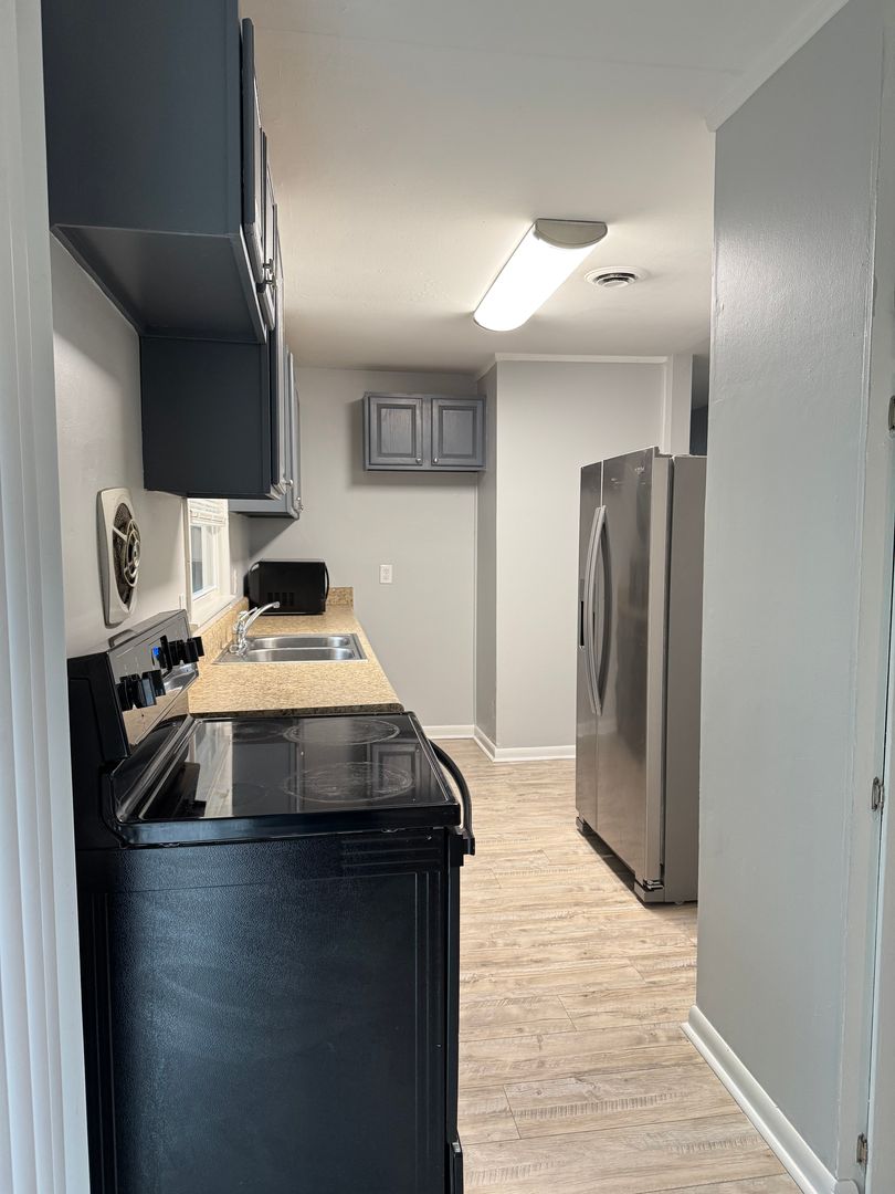 48 Edgemoor Dr. 3 of 12