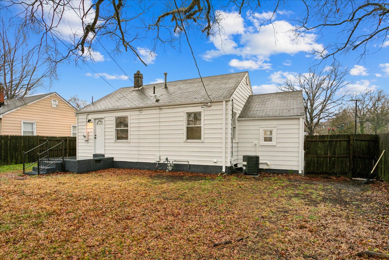 428 Hampton Roads Avenue 33 of 35
