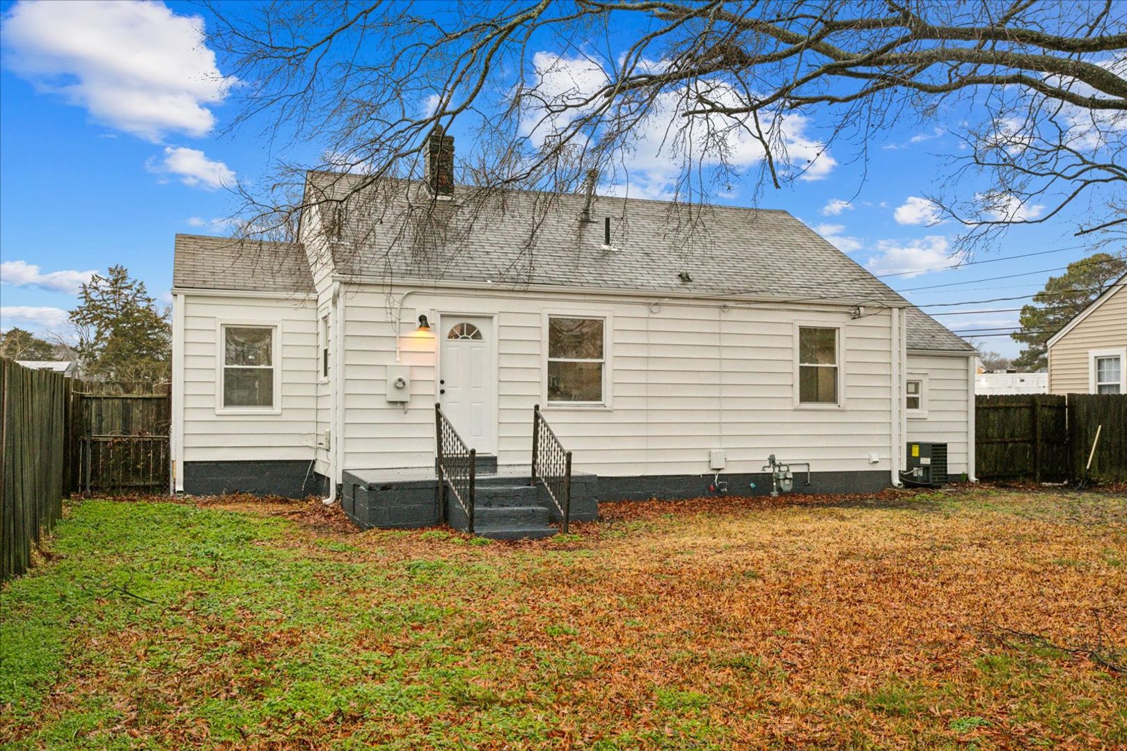 428 Hampton Roads Avenue 30 of 35