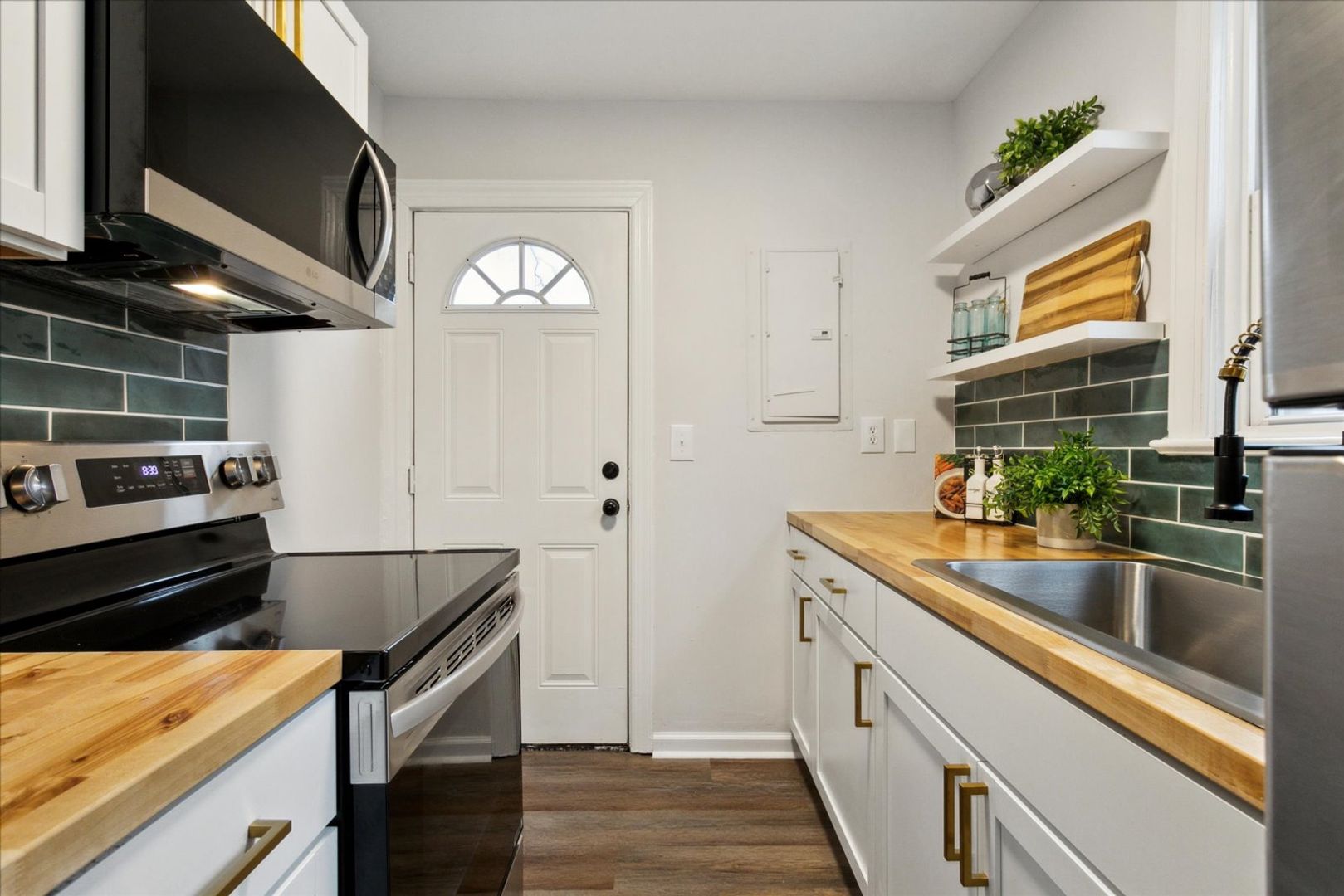 428 Hampton Roads Avenue 8 of 8