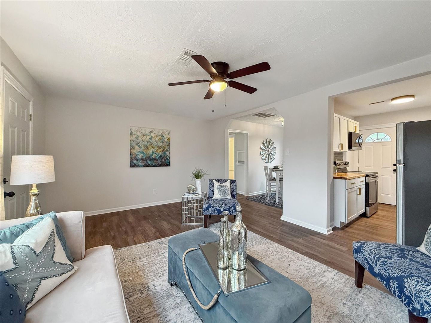 428 Hampton Roads Avenue 4 of 8