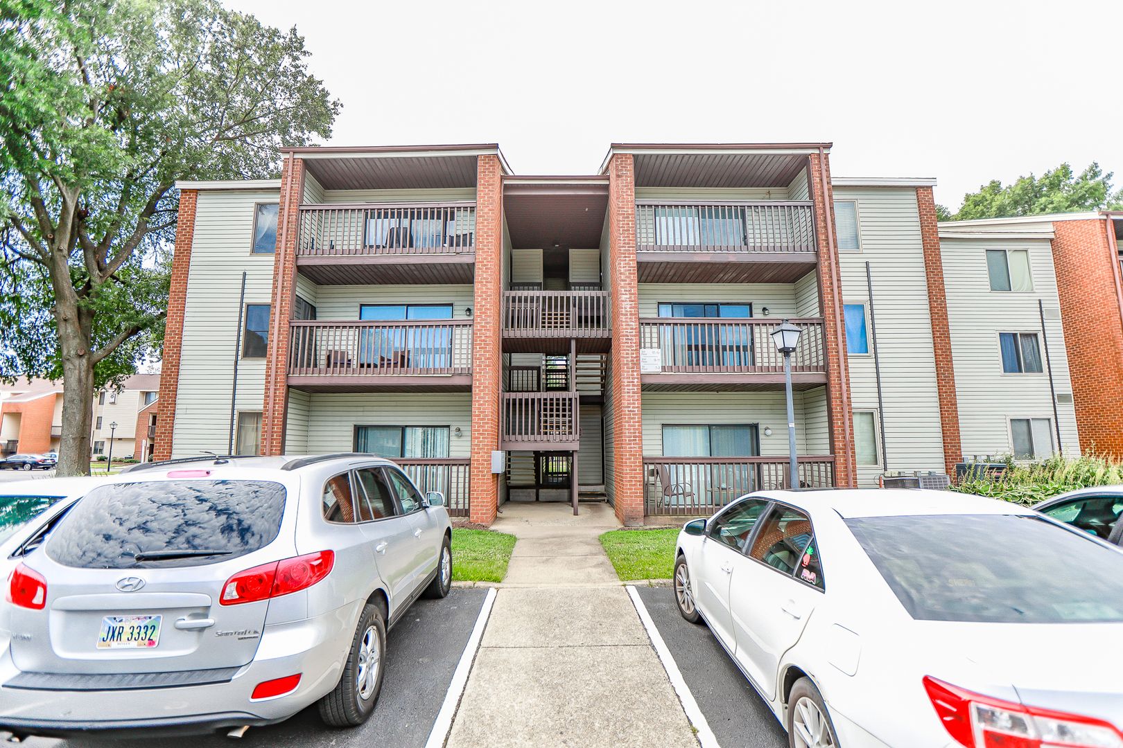 Hampton Condo: 11 Haverford Court