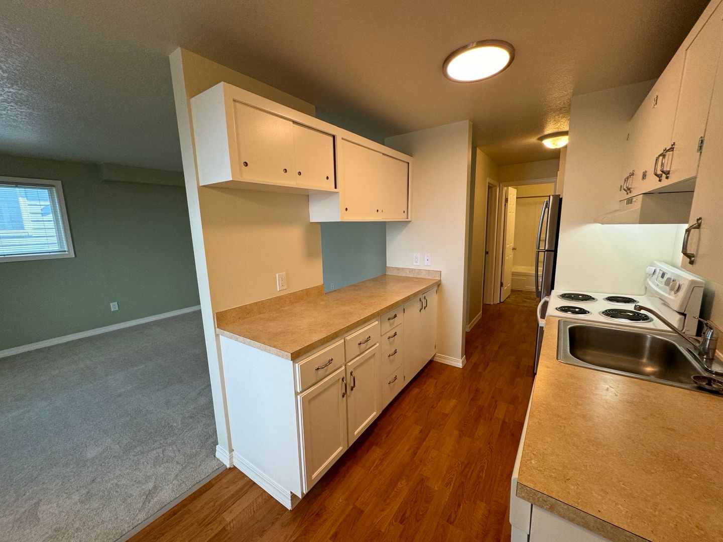 Milwaukie Apartment: 11345 SE 27th Ave.