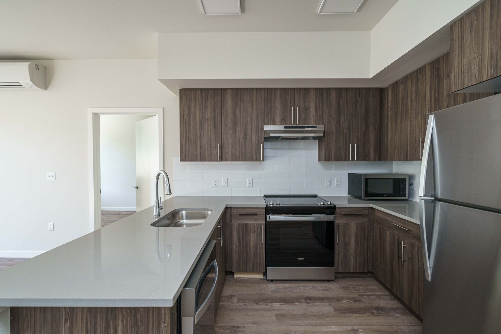 Portland Apartment: 1311 SW Gibbs Street