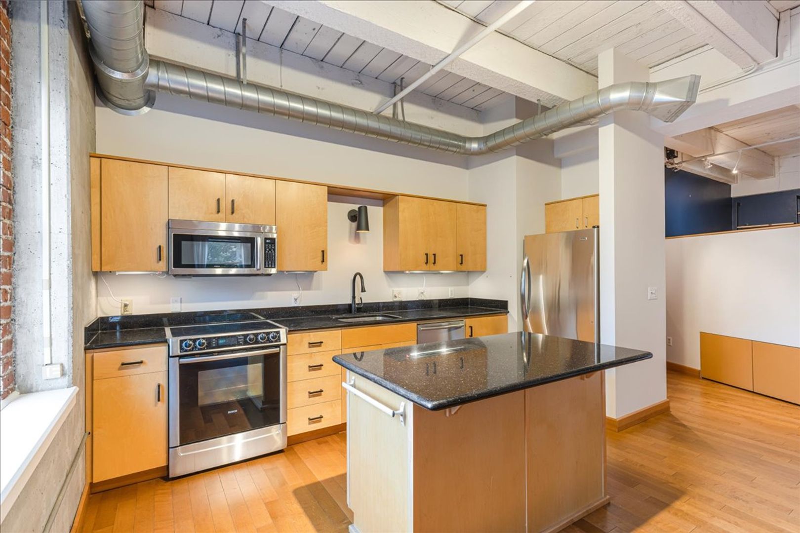 Portland Condo: 416 NW 13th Ave, Apt 305