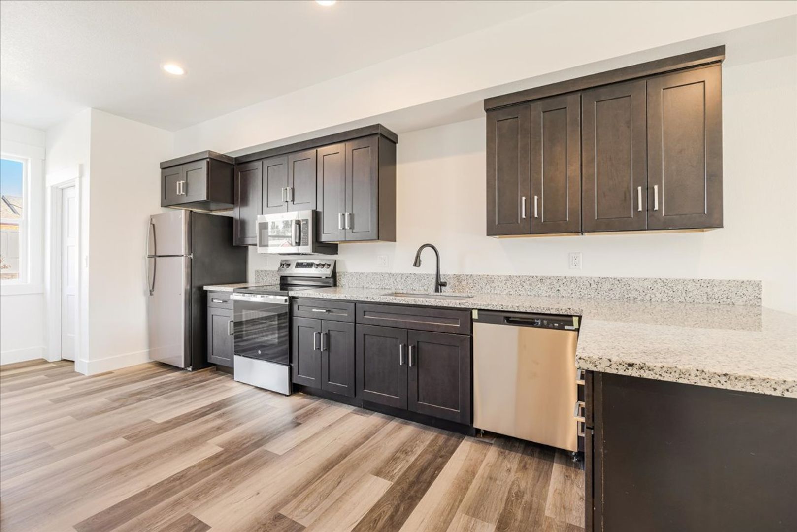 Gresham Townhome: 5856 SE 18th Street