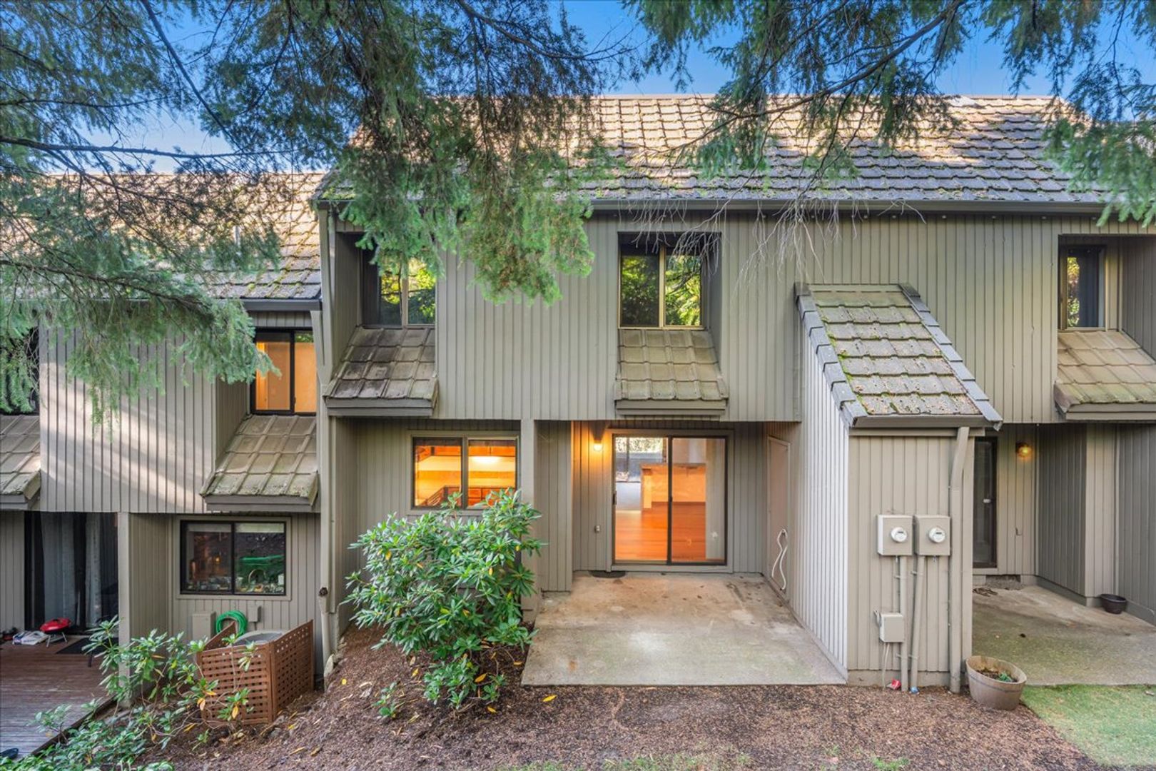 Lake Oswego Condo: 4059 Jefferson Parkway