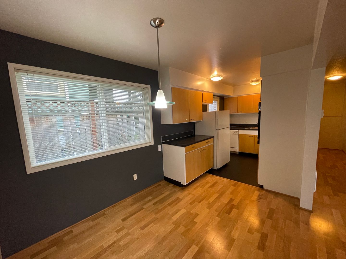 Portland Apartment: 1940 SE 12th Avenue
