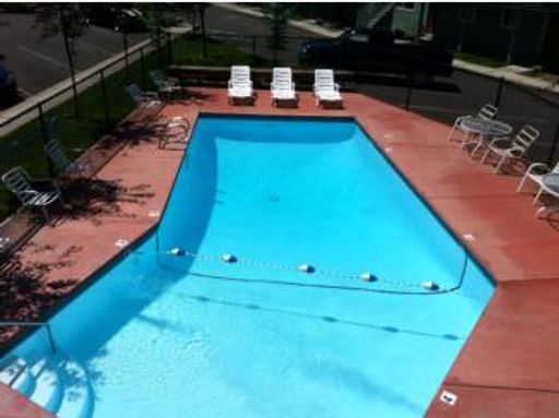 Ground Unit ONE Month Free with Immediate Move In!! – photo 1