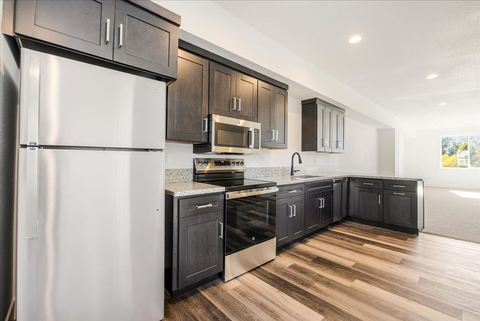 Gresham Townhome: 5834 - 5860 SE 18th Street