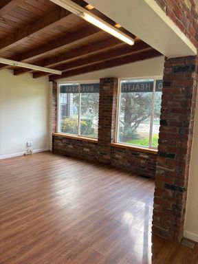Office Space for lease on State St. - Available now! – photo 1