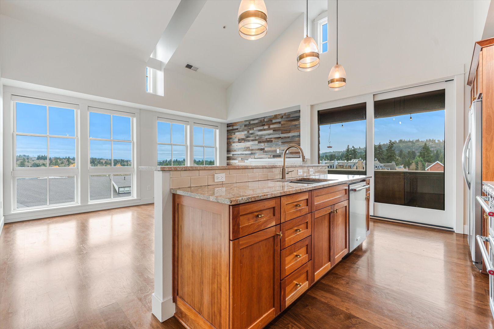 Lake Oswego Apartment: 474-476 Second Street