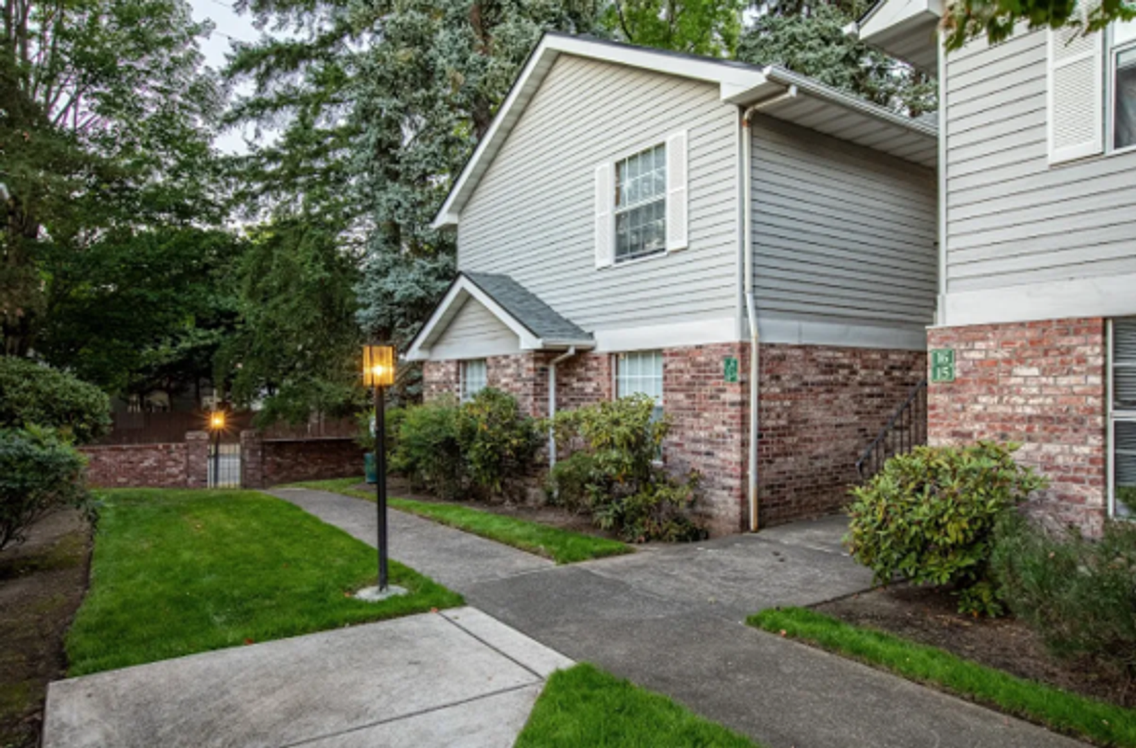 Beaverton Apartment: 6000 SW Menlo Dr