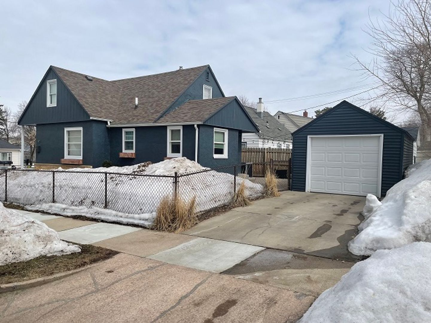 Sioux Falls House: 707 E 26th Street