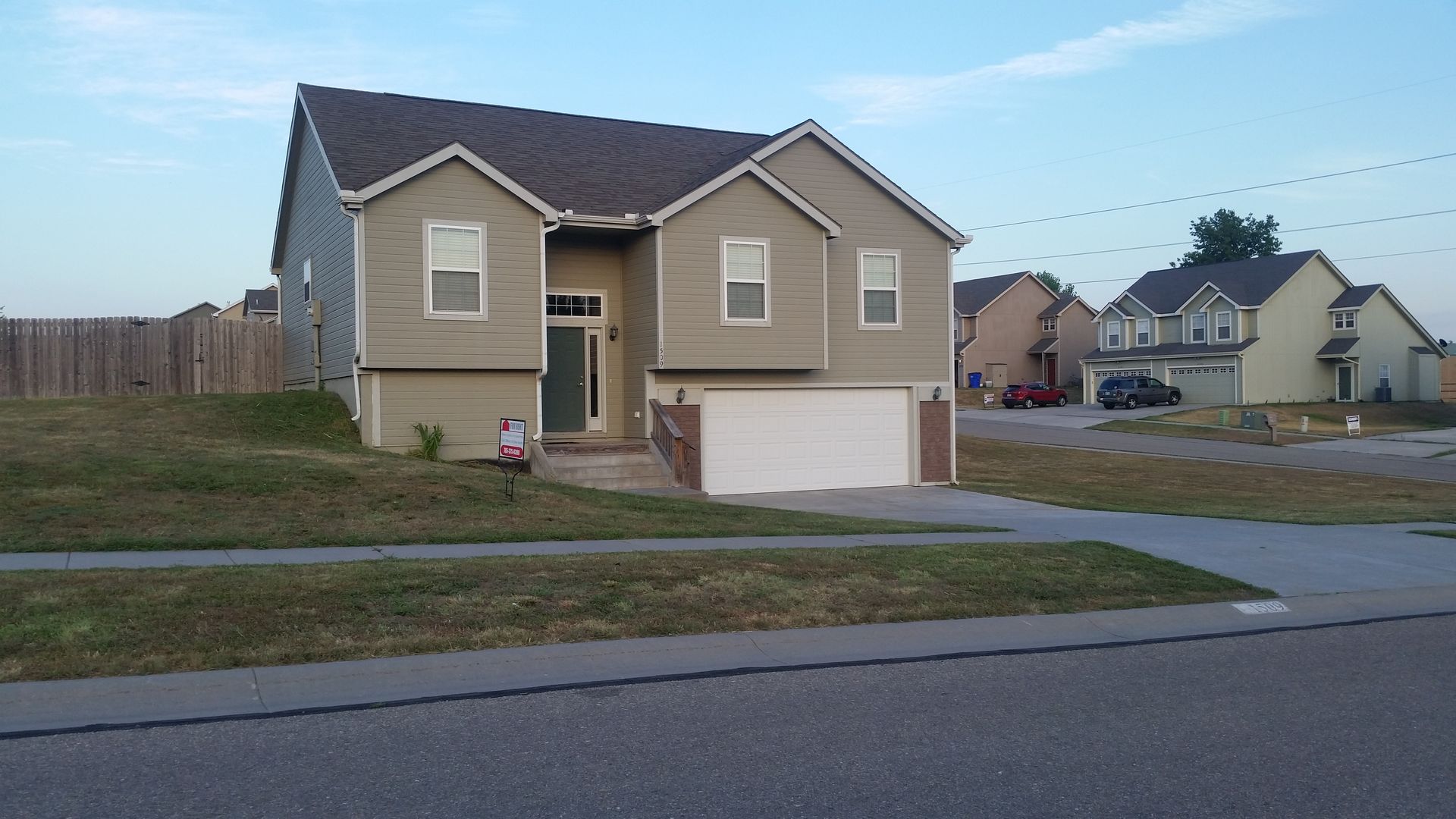 Junction City House: 1509 Hickory Lane