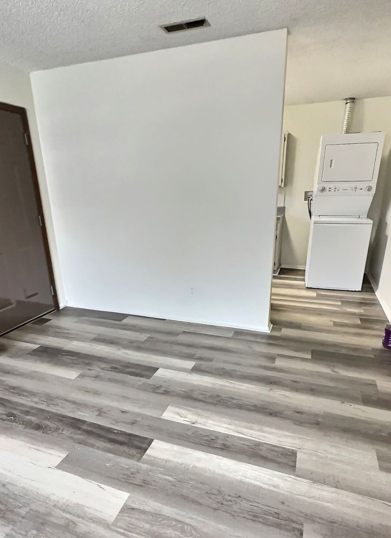 Manhattan Townhome: 822 Fremont #3