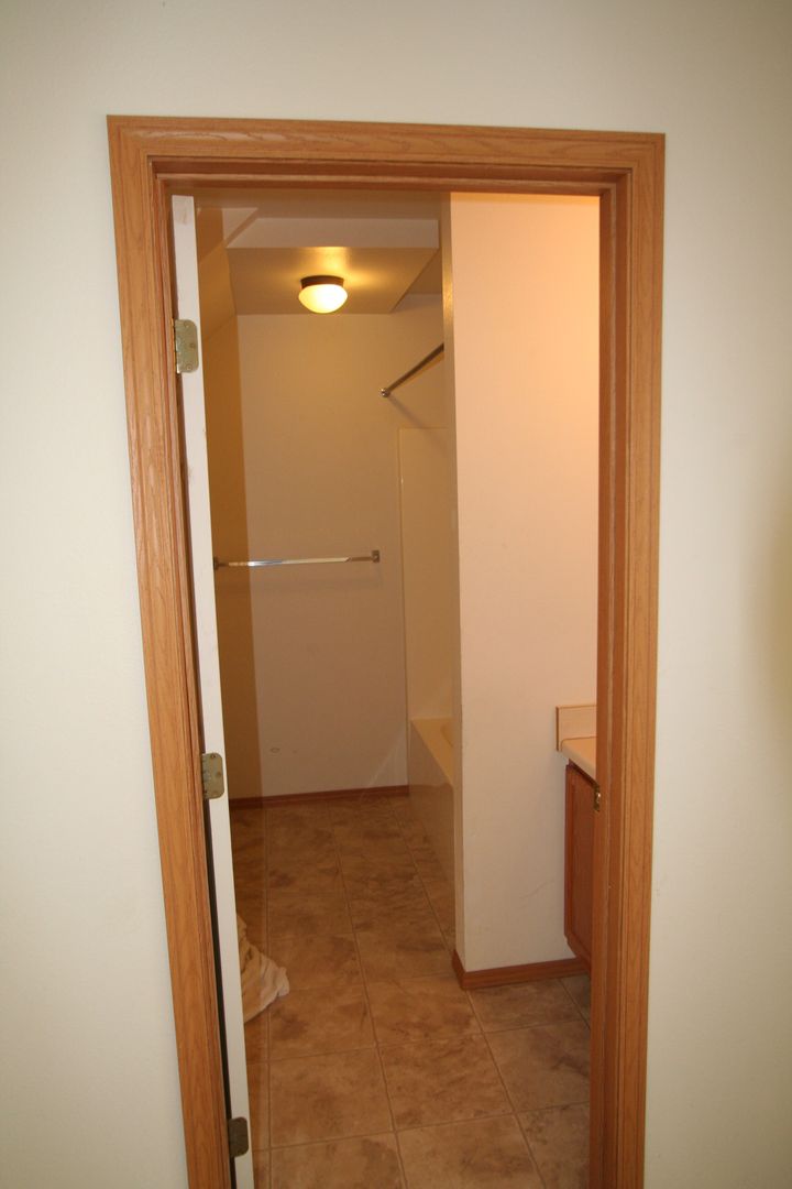 Belgrade Apartment: 523 West Shore Dr; 525 West Shore Dr