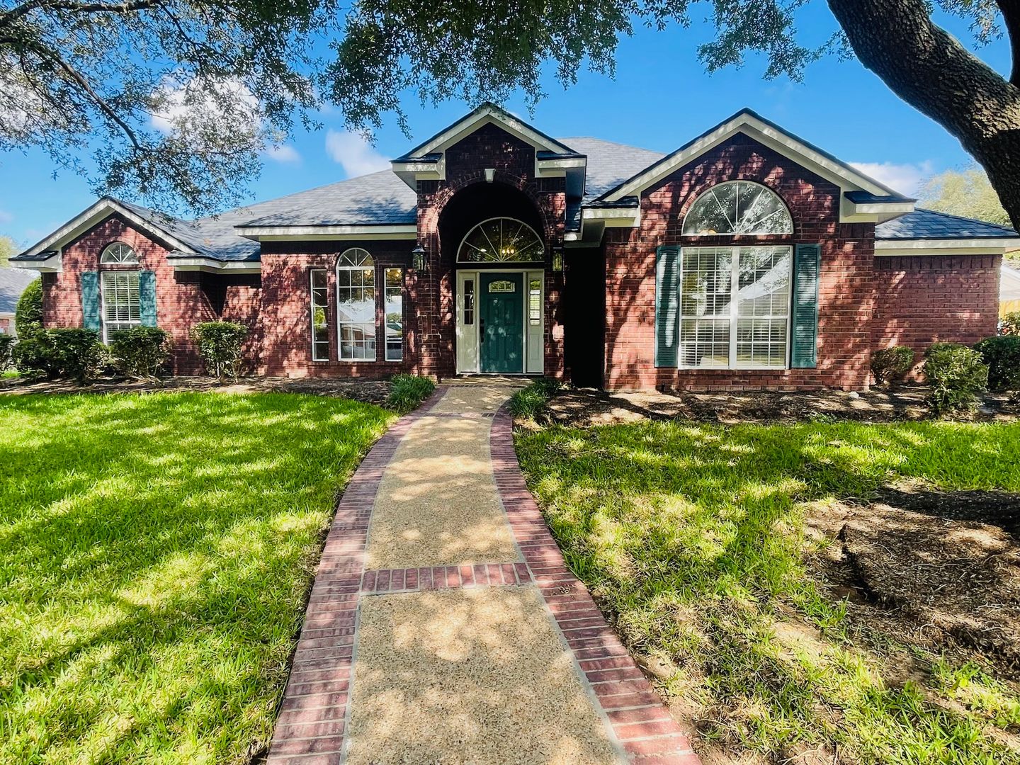 Waco House: 912 Telluride Dr.