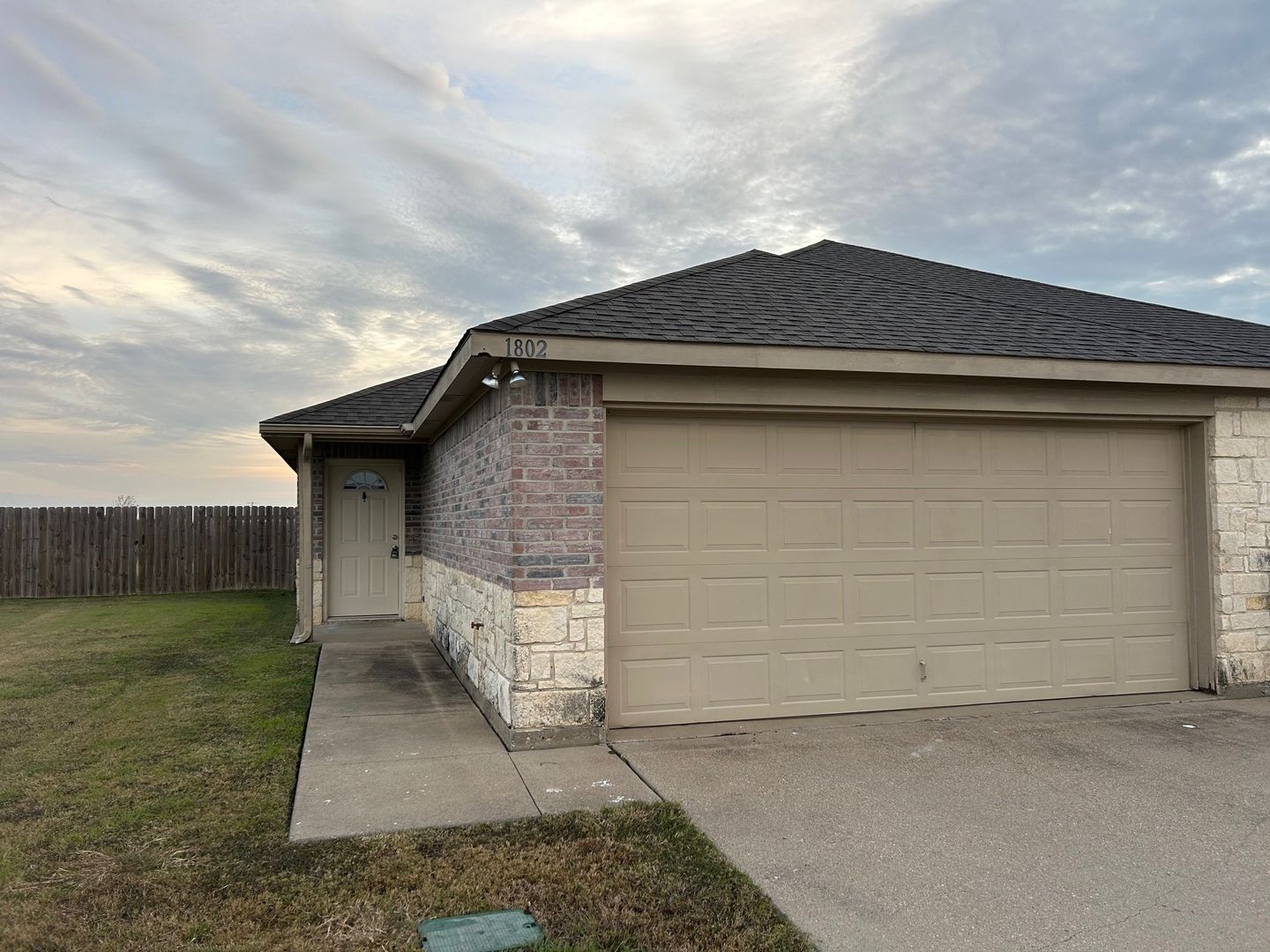 McGregor Apartment: 1800-1802 Prosperity Trail