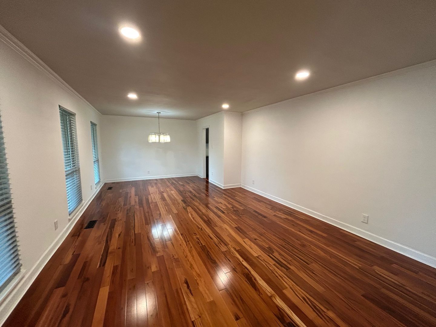 Waco House: 2915 N 42nd