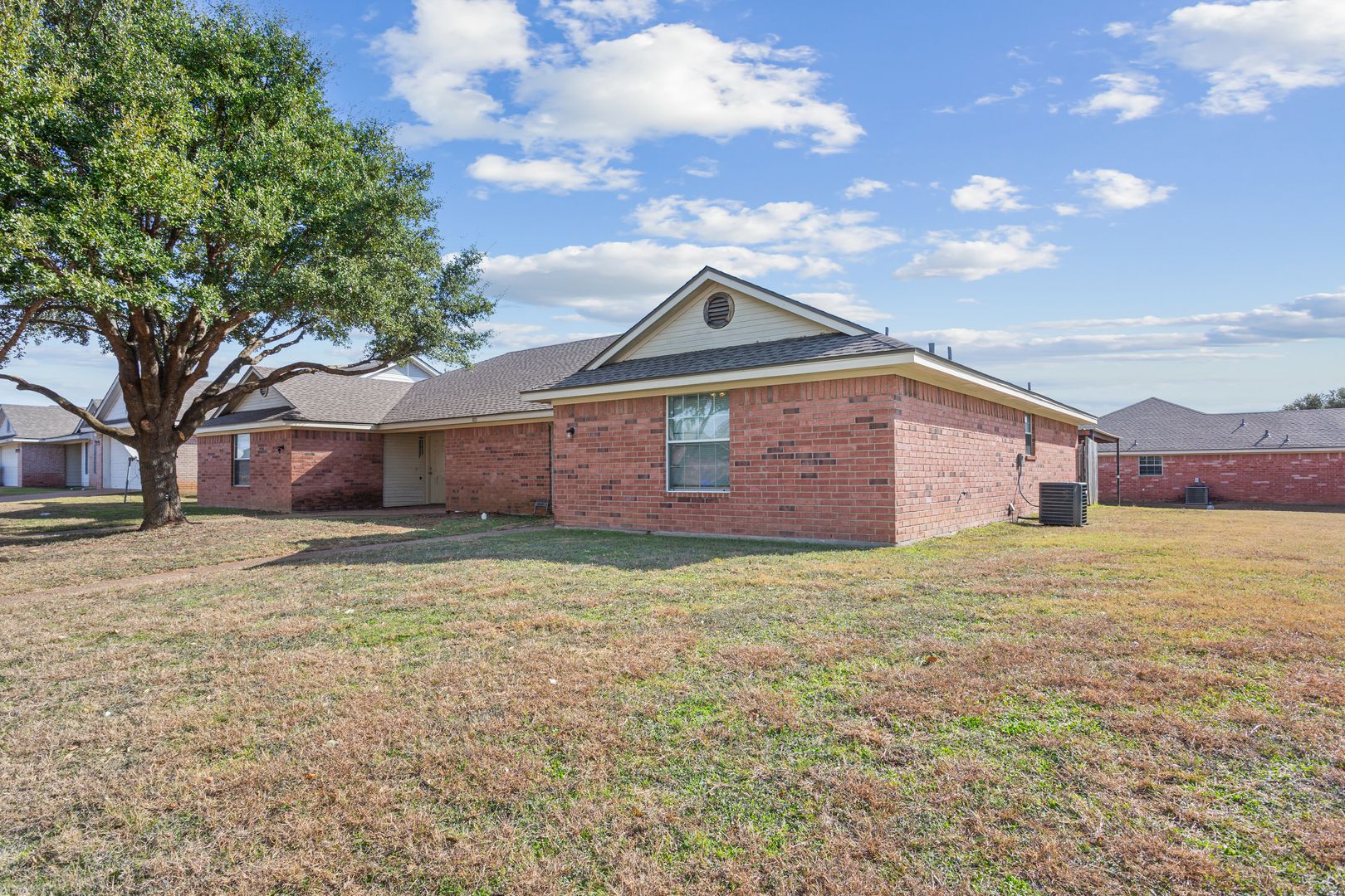 Waco House: 10316 Hyacinth Ln Unit B