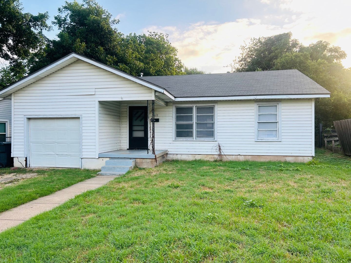 Spacious South Waco Home