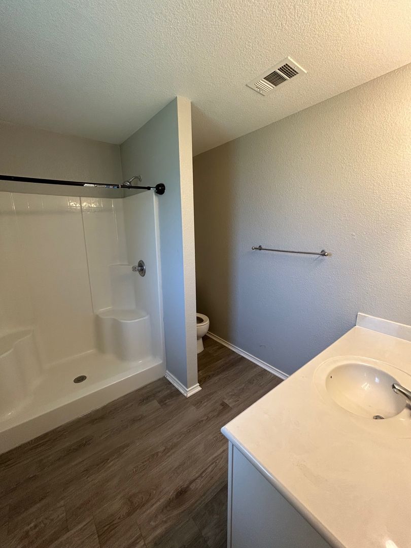 2004 Red Sage, Waco, TX 767086136