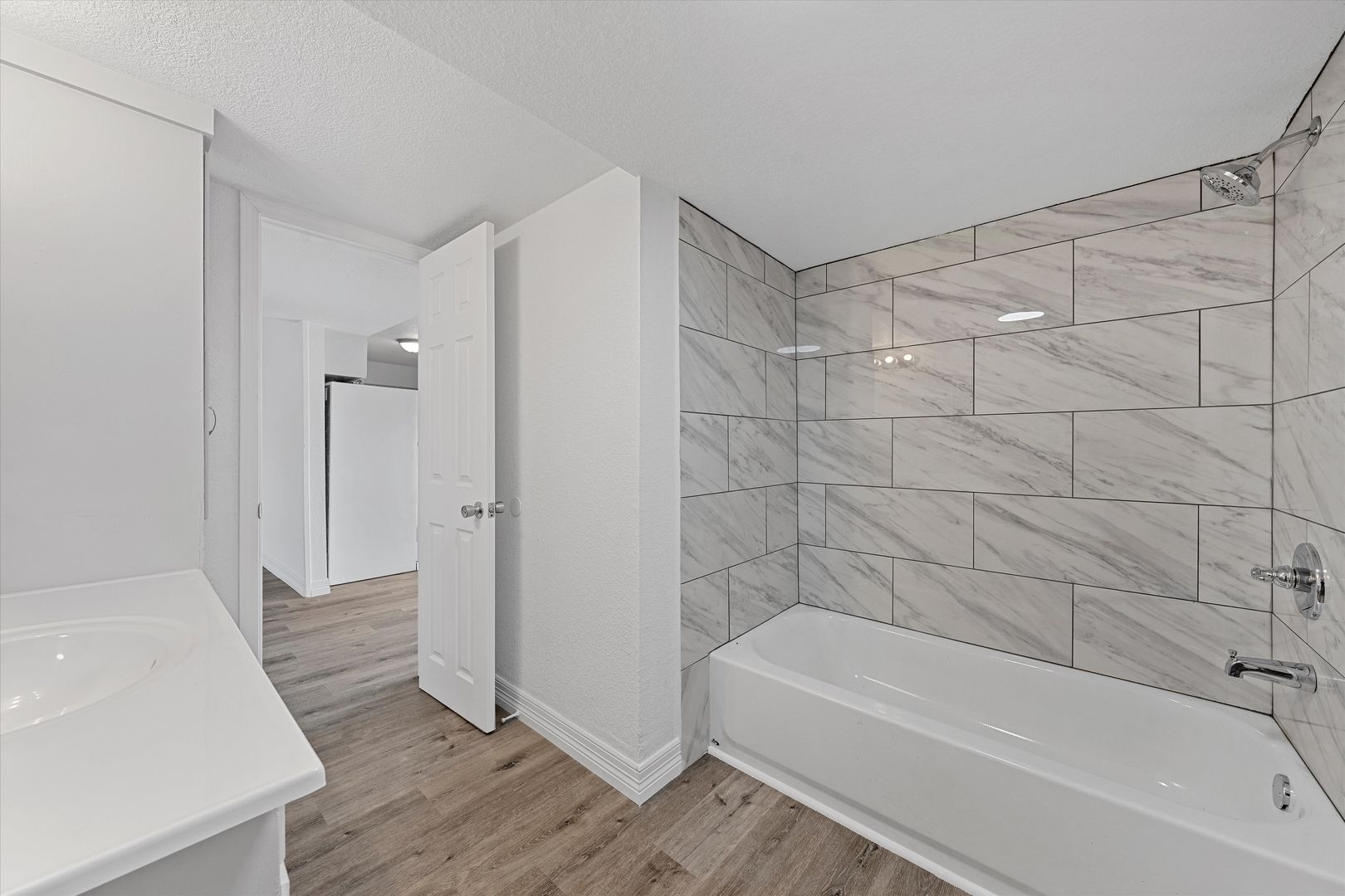 Waco Apartment: 700 S Valley Mills Dr / 3335, 3337, 3339 Willowbrook