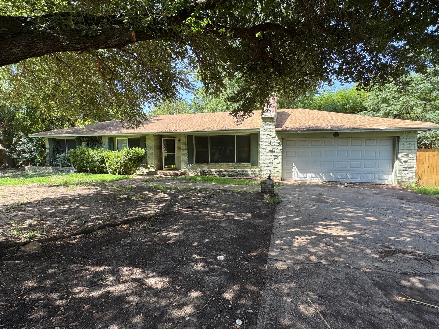 Waco House: 3500 Sturgis Lane