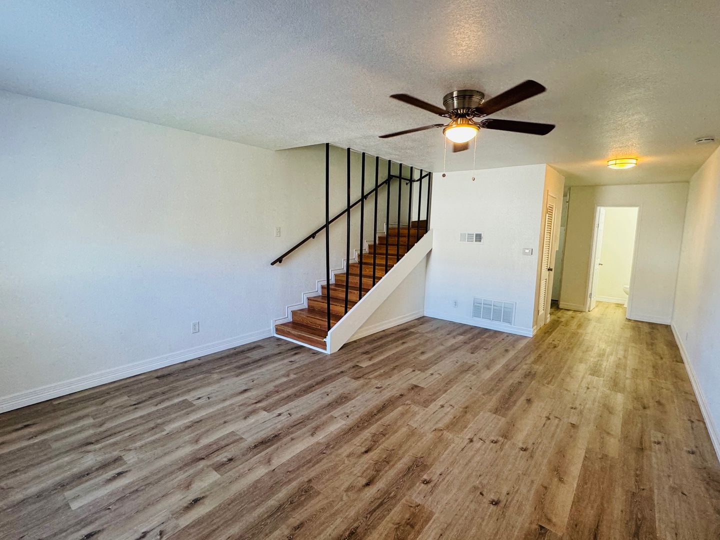 Waco Apartment: 700 S Valley Mills Dr / 3335, 3337, 3339 Willowbrook