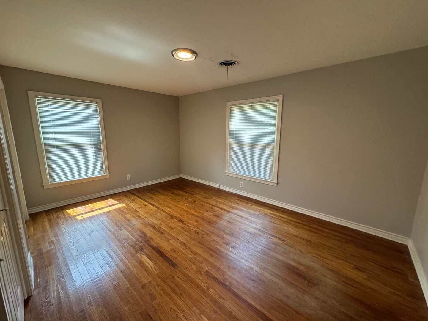 Waco House: 2225 N 51st