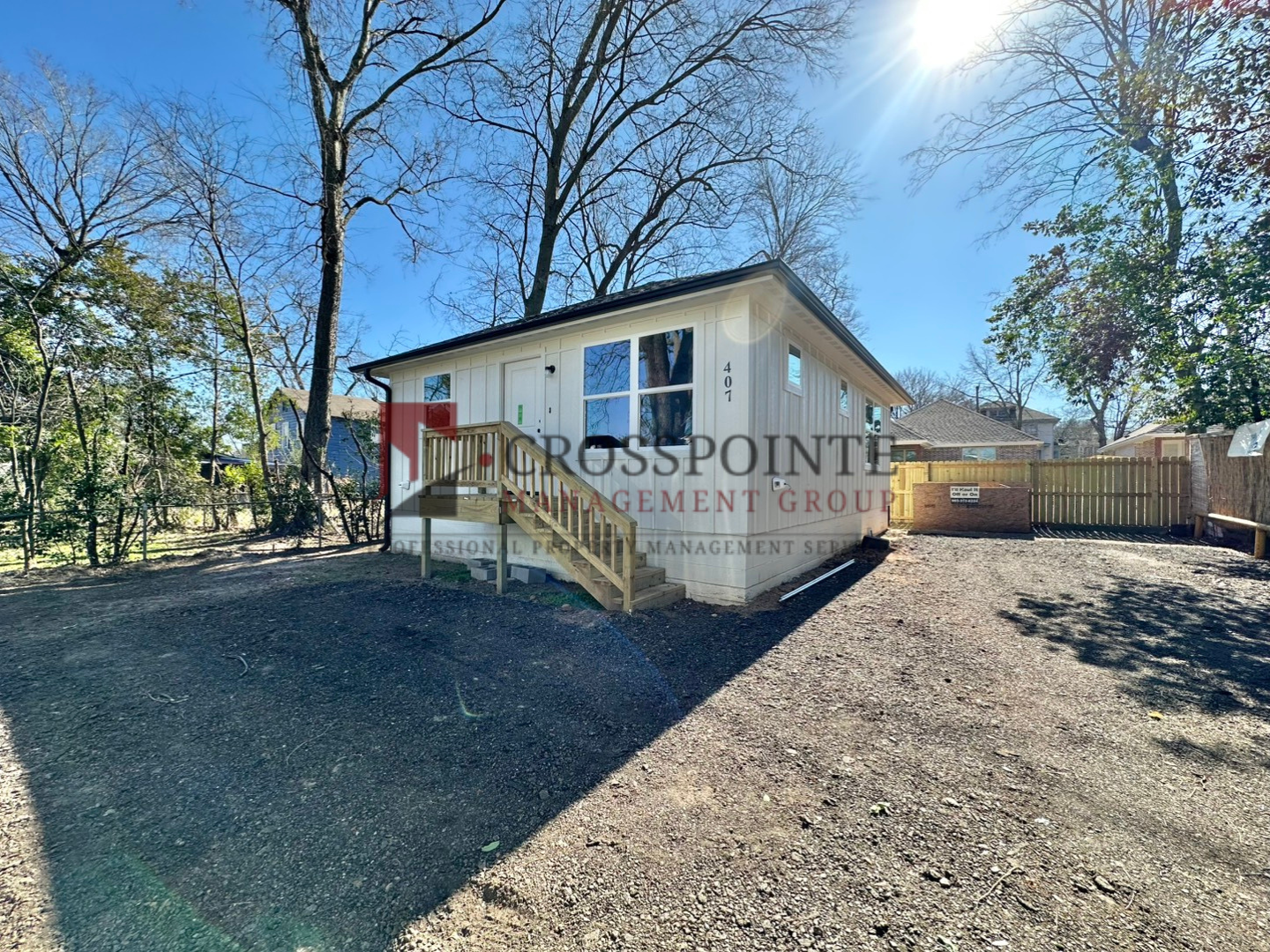 Tyler House: 407 E Noble