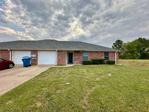 Newly Updated 3BR/2BA Corner Duplex in Lindale ISD! Fenced Yard & 1 Car Garage!