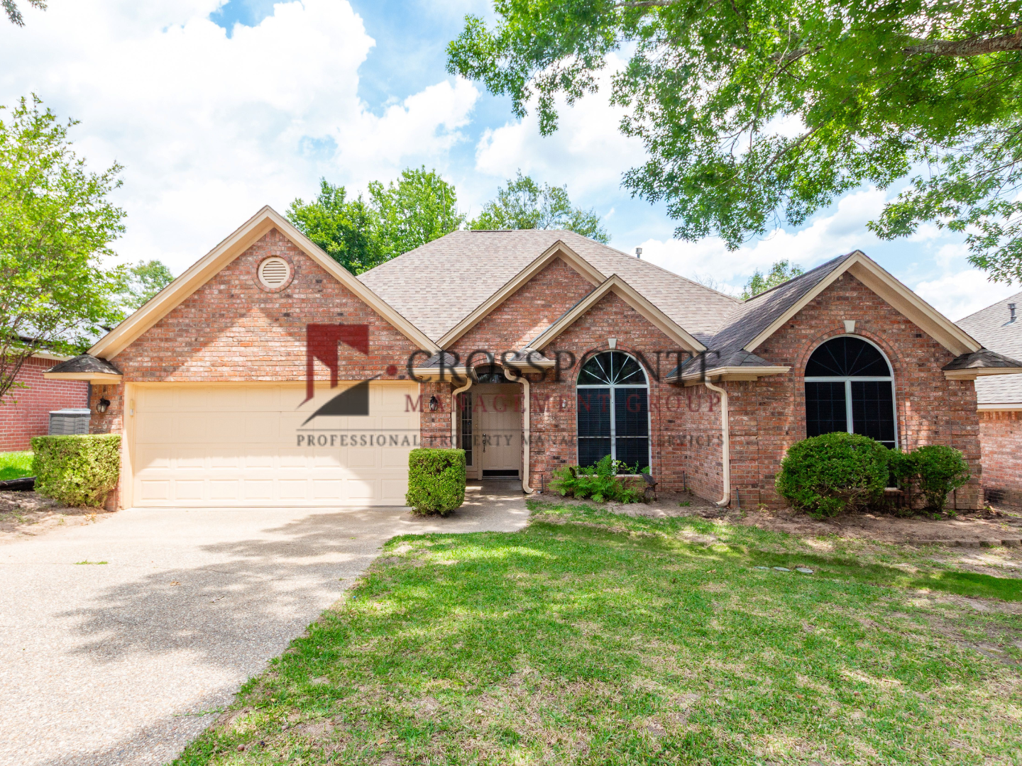 Tyler House: 5716 Bostick Dr