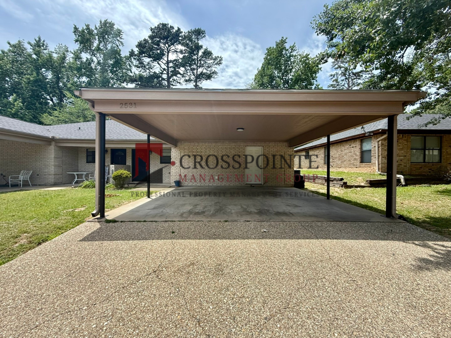 Tyler Multiplex: 2531/2533 Westminster Dr.