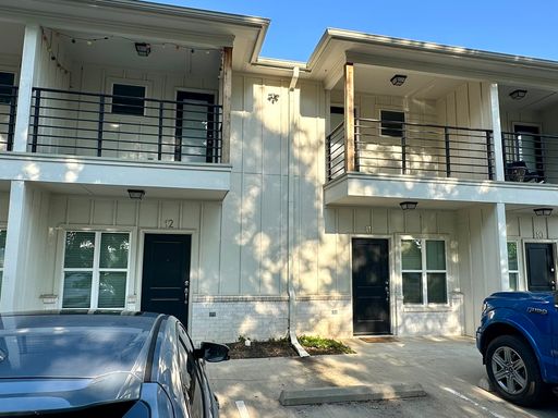 Coming Soon! 1 Bedroom 1.5 Bath Townhome at Garden Square in Lindale!
