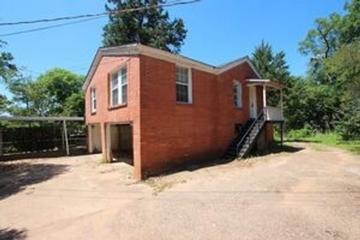 COMING SOON! Cozy 2-Bedroom, 1-Bath Garage Apartment in Tyler! – photo 1