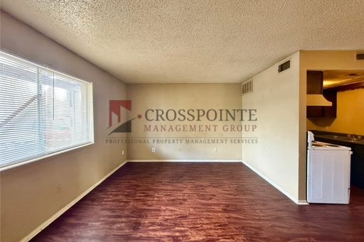 AVAILABLE! 1 Bed 1 Bath Apartment Near Downtown Tyler!
