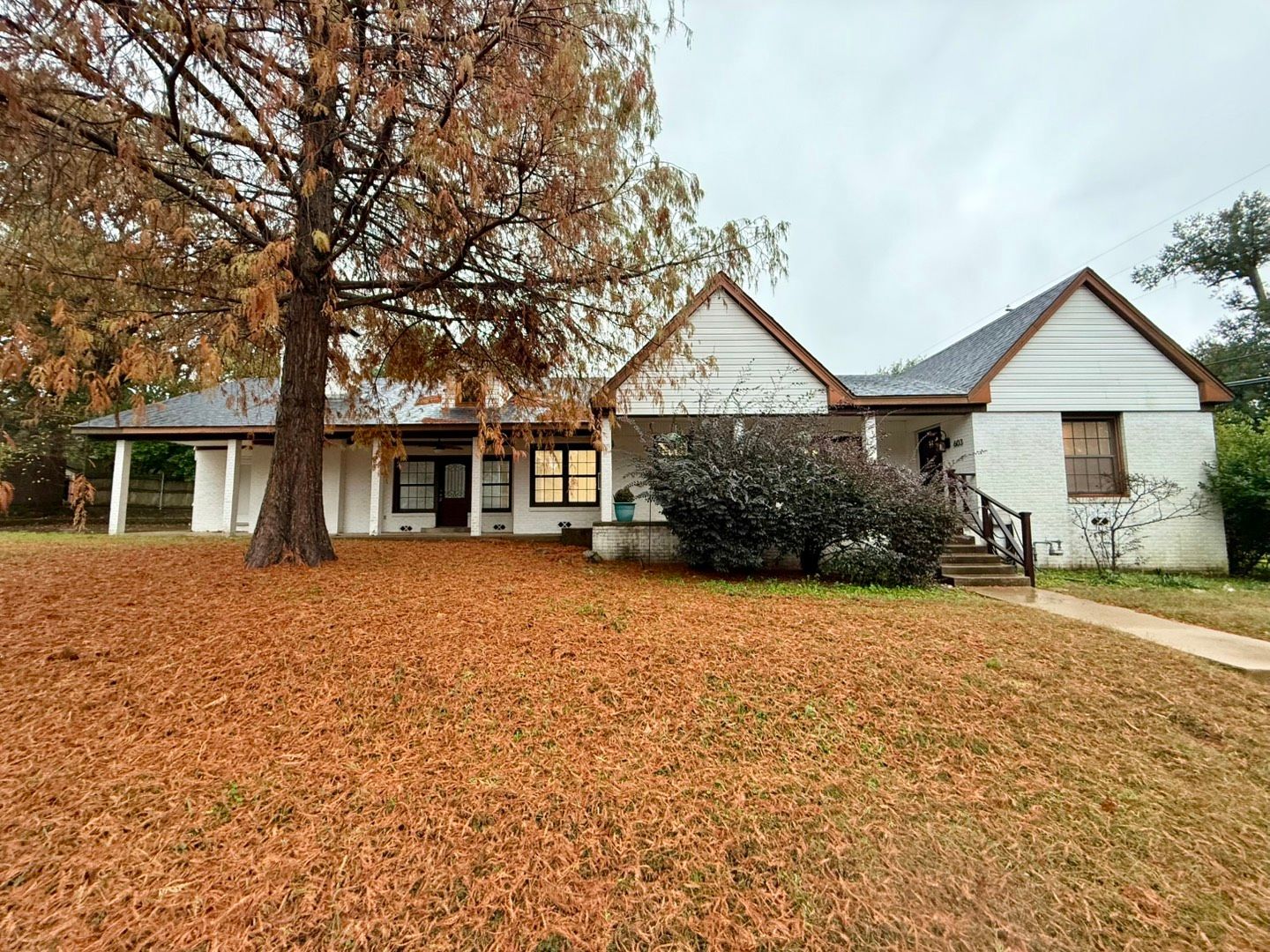 Tyler House: 603 Wilma St